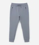 Pantalón deportivo masculino liso color negro, con ajuste elástico en la cintura y bolsillos laterales.