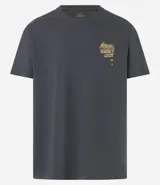 Remera negra de algodón con corte clásico, cuello redondo y mangas cortas. Presenta un estampado pequeño en el pecho con un diseño de mapa y la inscripción "Outsd Discoveries".