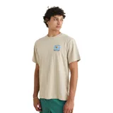 Remera Rhythm de manga corta en color beige, con cuello redondo y diseño liso. Presenta un pequeño estampado gráfico circular en el pecho con texto alusivo a la marca.