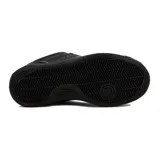 Championes Topper modelo X-Forcer, de color negro, diseñados para tenis y uso urbano, con detalles perforados y el logo de la marca en el lateral.