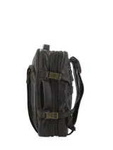 Mochila maletín de cuero color marrón, con compartimento principal y bolsillo frontal con cierre, asas de mano superior y lateral, y compartimento para notebook.