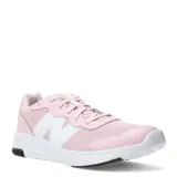 Championes urbanos New Balance modelo 578, color rosado con detalles en blanco. Confeccionados en una combinación de malla textil y material sintético, cuentan con cierre de cordones y suela blanca con detalles en negro.