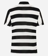 Blusa de ribana con cuello alto y estampado de rayas horizontales color beige y blanco.