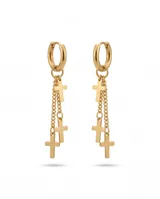 Par de caravanas de acero dorado con diseño de argolla y múltiples cadenas colgantes con dijes de cruz.