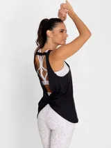 Musculosa deportiva negra con espalda racerback y tirantes elásticos con logo.