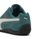 Championes Puma modelo Speedcat OG, color verde esmeralda con detalles en blanco y suela negra. Confeccionados en gamuza con el logo de la marca en dorado y blanco.