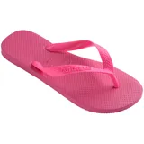 Ojotas Havaianas modelo Top, color fucsia, con diseño clásico de suela de goma texturizada y tiras anchas con el logo de la marca en relieve.