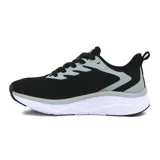 Championes deportivos Diadora modelo Delta para mujer, color negro con detalles en gris y blanco. Presentan una suela gruesa y blanca, y un diseño con superposiciones sintéticas y malla transpirable.