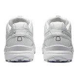 Championes de trail running Salomon Speedcross 3, color blanco marfil con detalles en rosa claro y negro, sistema de cordones Quicklace, suela Contagrip y amortiguación ligera.