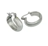 Aros de acero quirúrgico tipo argolla abombada, de 2 cm de diámetro.
