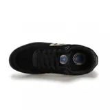 Zapatillas Etnies The Aurelien Michelin, color negro con logo lateral en beige y suela de goma color caramelo.