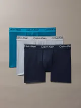 Pack de tres boxers tipo boxer brief de Calvin Klein, confeccionados en microfibra elástica suave. Presentan cintura elástica con logo de la marca y acabado que absorbe la humedad.