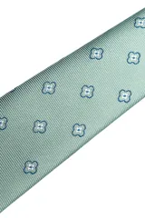 Set compuesto por una corbata y un pañuelo de bolsillo a juego, ambos en color bordó con un estampado geométrico sutil en tono oscuro.