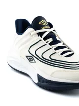 Championes deportivos Umbro para hombre, color gris con detalles en azul y suela blanca y azul.