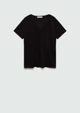 Camiseta negra de lino con escote en V y mangas cortas de corte recto.