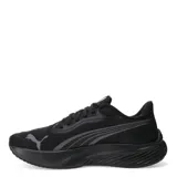 Championes de running Puma modelo Pounce Lite, color negro. Presentan una capellada de malla transpirable con refuerzos sintéticos, cierre de cordones y una entresuela de espuma ultraligera con tecnología Protread en la suela para mayor agarre y retorno de energía.
