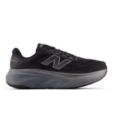 Championes de running New Balance modelo More v6, color negro con entresuela gris. Presentan tecnología Fresh Foam X para máxima amortiguación, plataforma amplia con geometría de balancín para mayor estabilidad y parte superior de malla técnica transpirable.