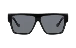 Lentes de sol con armazón de acetato negro y diseño de frente plano con cristales oscuros.