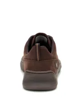 Sneakers Caterpillar modelo Flexion Lo para hombre, color marrón, confeccionados en gamuza con suela de goma estructurada.