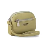 Monedero de mano con diseño rectangular y textura granulada, marca Lincoln's. Cuenta con cierre perimetral, bolsillo frontal con cierre y correa de muñeca integrada.