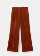 Pantalón de corte recto y tiro medio confeccionado en tejido de terciopelo. Cuenta con bolsillos laterales, bolsillos de ribete en la parte posterior, trabillas para cinturón y cierre oculto con botón, gancho y cremallera.