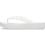 Ojotas Crocs modelo Classic Flip Platform, color salmón/durazno, con plataforma elevada y tiras tipo ojota con orificios para dijes Jibbitz™.