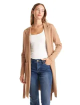 Chaqueta de punto color tostado, de viscosa, con cuello solapa, frente abierto y lazo para ajustar en la cintura. Incluye bolsillos funcionales en la parte delantera.