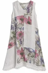 Vestido midi sin mangas, con escote en V, confeccionado en lino blanco con paneles estampados florales en tonos rosados, morados y verdes, y detalle de flecos en el ruedo.