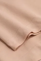 Pack de dos bombachas tipo colaless de tiro alto con efecto moldeador de vientre plano y refuerzo interior.