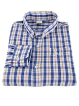 Camisa de hombre a cuadros rojos y blancos, de manga larga y corte clásico.