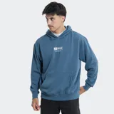 Canguro gris jaspeado con capucha, bolsillo frontal tipo canguro y logo de la marca estampado en el pecho.