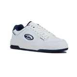 Championes urbanos Quiksilver modelo Drift para hombre, de diseño clásico inspirado en el skate, color blanco con detalles en azul marino. Presentan cordones blancos, perforaciones en la puntera para mayor ventilación, el logo de la marca en el lateral y suela de goma con detalles azules.