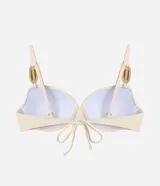 Top de bikini confeccionado en microfibra acanalada, de color beige con aros estructurados y breteles regulables con apliques decorativos ovalados.