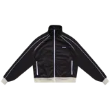 Campera deportiva color chocolate de tela satinada, con cuello alto, bolsillos con cierre, cordones en mangas y puños beige en contraste.