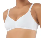 Sostén triangular blanco de algodón y lycra, sin aro ni relleno, con elástico personalizado Del Rio en la base.