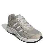 Championes Adidas modelo Eclyptix 2000, de diseño retro inspirado en los años 2000. Presentan una combinación de malla transpirable y revestimientos sintéticos en tonos gris y caqui, con las icónicas tres tiras laterales en blanco. Cuentan con entresuela Cloudfoam para mayor amortiguación y suela de goma resistente.
