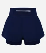 Bermuda deportiva tipo runner de microfibra color azul marino, con cintura elástica, bolsillo con cierre y diseño holgado con bajo redondeado.