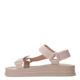 Sandalias Miss Carol modelo Jeli, color negro, con diseño estilo Teva, plataforma plana y tiras ajustables de goma.