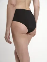 Bombacha tiro alto color blanco.