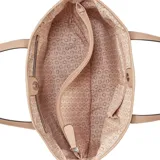Cartera tipo tote bag Guess modelo Keira, color blanco con monograma de la marca en tono tostado y asas de hombro en color tostado. Incluye un pequeño bolso de mano o neceser a juego.