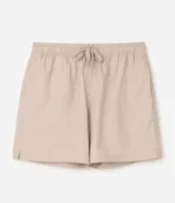 Bermuda masculina de corte recto y color beige, con cintura elástica, cordón ajustable y bolsillos laterales. Pertenece a la marca Ripping.