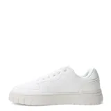 Championes urbanos Umbro modelo Milo, de color blanco total, con diseño de plataforma y logo de la marca grabado en el lateral y en la entresuela.