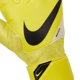 Guantes de fútbol Nike Goalkeeper Match para adulto, color blanco con detalles en rojo y negro. Cuentan con acolchado suave y superficie lisa para mejor agarre en condiciones secas y mojadas.
