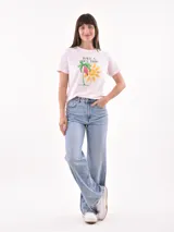 Remera lila con estampado frontal con la frase "Gracias por nada".