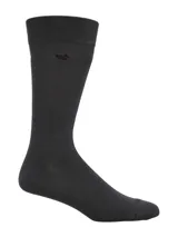 Calcetín de caña media color gris oscuro con logo de pato bordado en la parte superior.