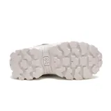 Sneaker Caterpillar modelo Intruder Lite, color gris con suela chunky blanca. Presenta un diseño robusto con paneles de gamuza y cuero sintético, cordones blancos y logo de la marca en el lateral.