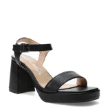 Sandalias de tacón alto y ancho con plataforma delantera, color negro, con tira frontal ancha y pulsera ajustable al tobillo con hebilla metálica.