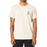 Remera blanca de manga corta marca Katin, con cuello redondo y pequeño estampado en el pecho que representa una palmera dentro de un marco con la inscripción "Katin".