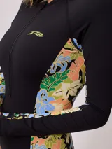 Malla entera negra de manga larga con cierre frontal y estampado floral en los laterales.