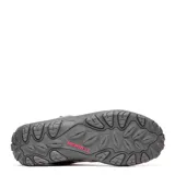 Championes de trekking Merrell Accentor 3 Wp, color gris cemento con detalles en fucsia, confeccionados con malla transpirable y refuerzos sintéticos.